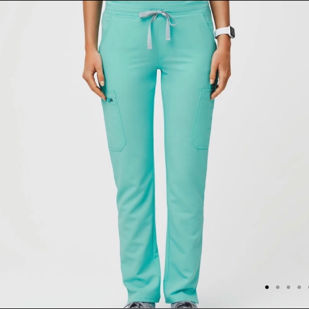 Figs XXS/XXSP set in fresh aqua